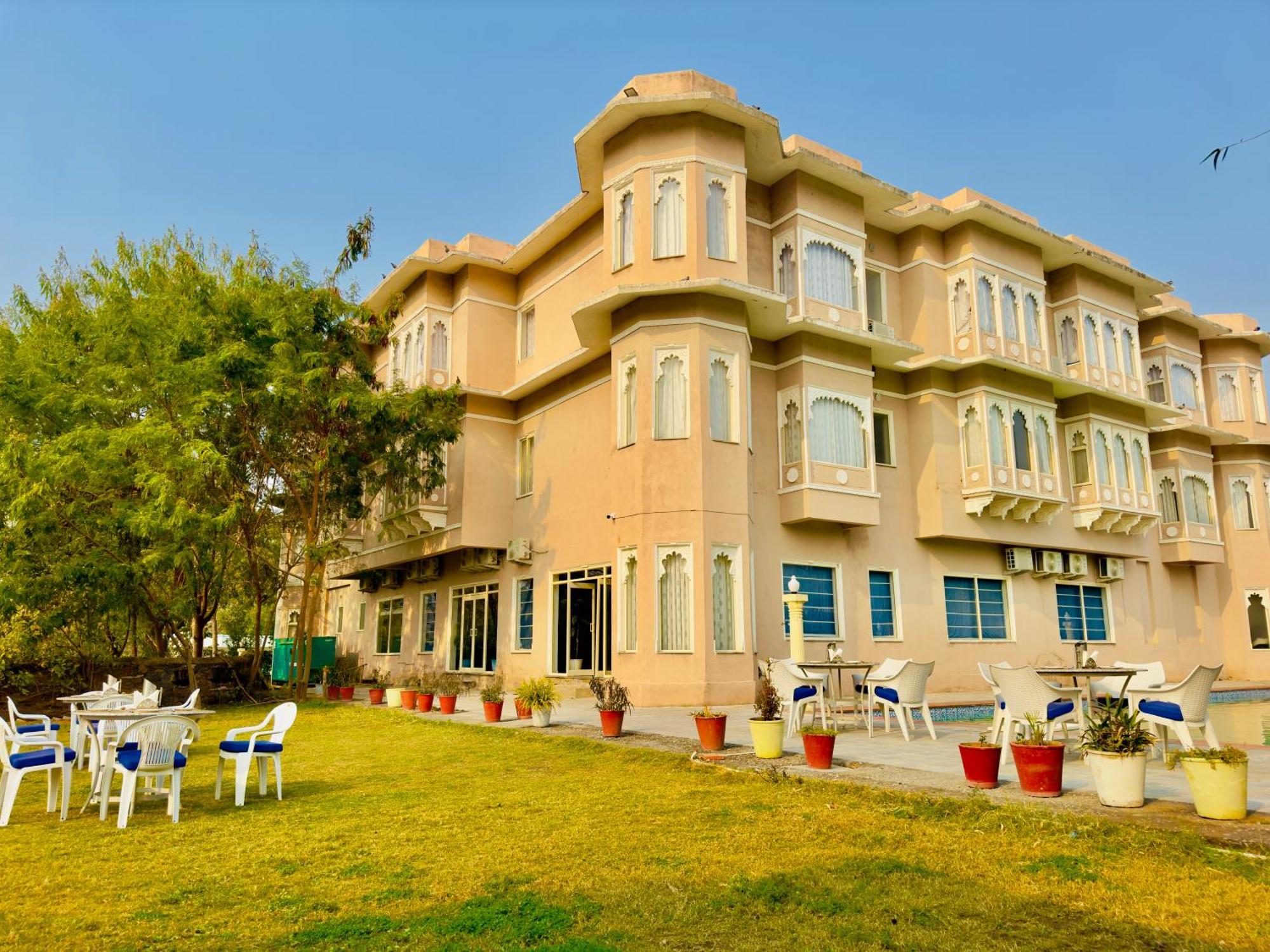 Jag Aravali Resort Udaipur By Naina Staycation - Best For Corporate Events - Family Resort - Swimming Pool - Gardens Exterior foto